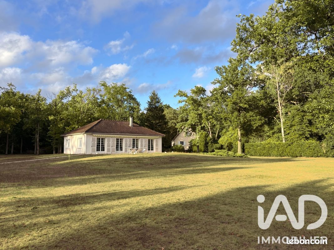 Maison 4 pièces 105 m² · à Lamorlaye · 105 m² · 800 000 €