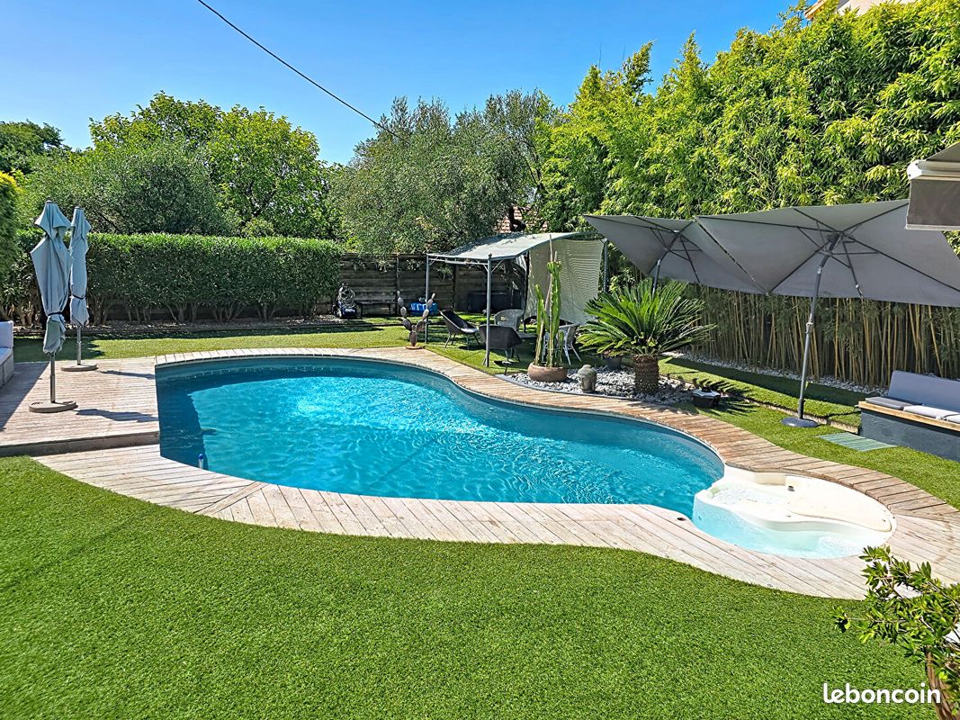 Maison 7 pièces 200 m² · à Six-Fours-les-Plages · 200 m² · 1 490 000 €