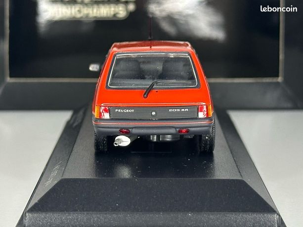 35920 NOREV / 471731 Peugeot 205 Junior 4 Portes 1988 Rouge 1/43 EUR 34