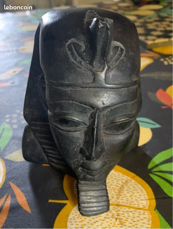 Statue de pharaon égyptien (image 6)