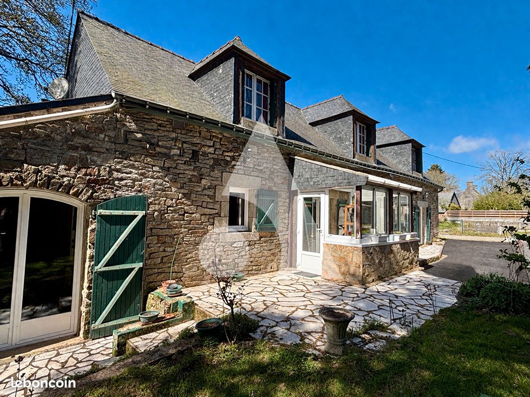 Maison 6 pièces 131 m² · à Calan · 131 m² · 259 700 €