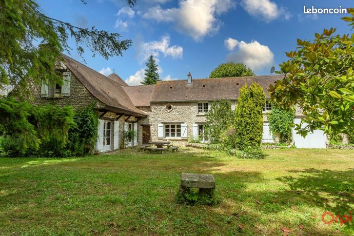 Propriété 6 pièces 231 m²