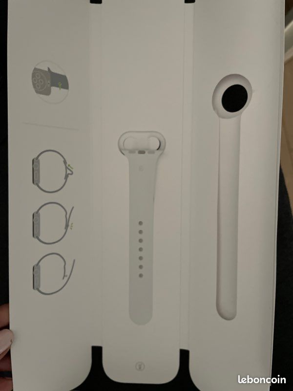 Apple Watch (image 4)
