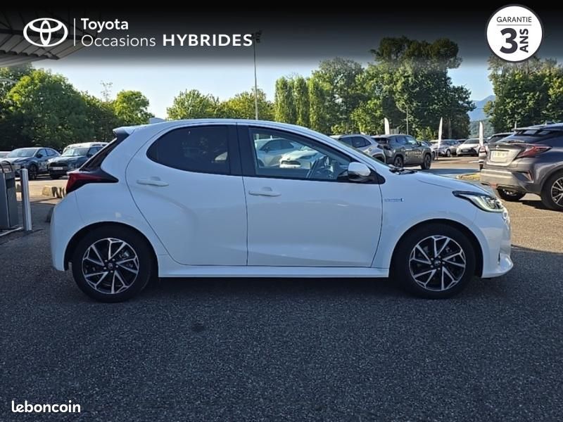 Toyota Yaris 116h Design 5p (image 17)