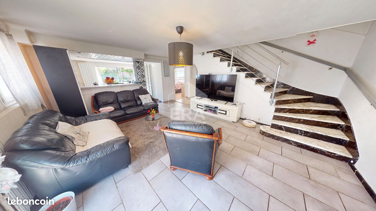 Maison 7 pièces 122 m² · à Saint-Maurice-de-Rémens · 122 m² · 223 500 €