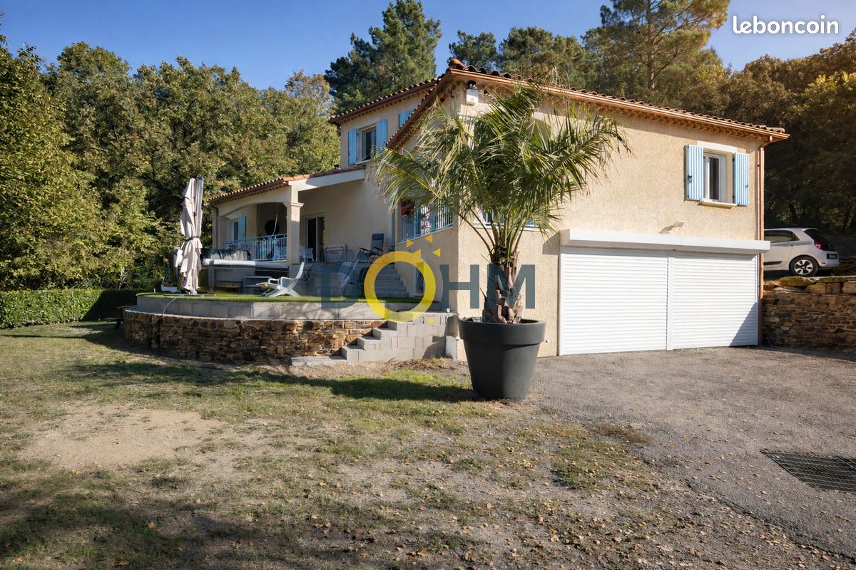 Maison 5 pièces 135 m² · à Sénéchas · 135 m² · 384 000 €