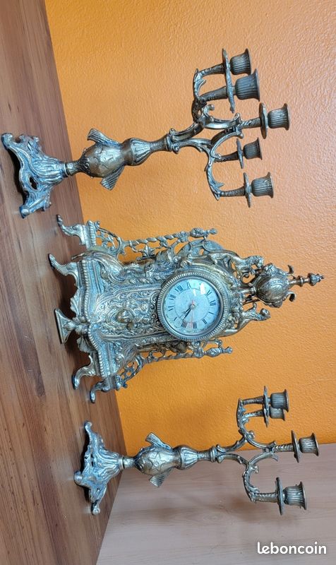 Garniture de cheminée horloge et candélabres en cuivre (image 2)