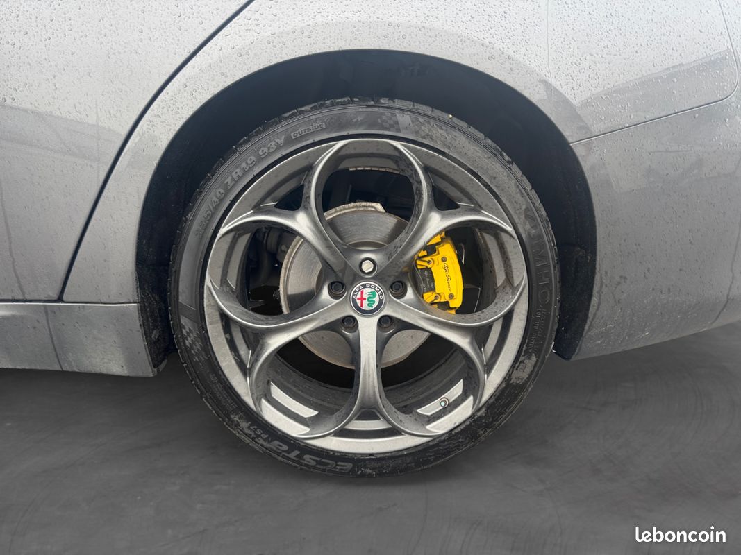ALFA ROMEO GIULIA 2.2D 136 EDIZIONE AT 136Ch Garantie 12 mois (image 21)