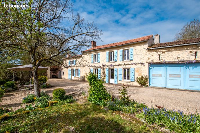 Propriété 7 pièces 265 m²