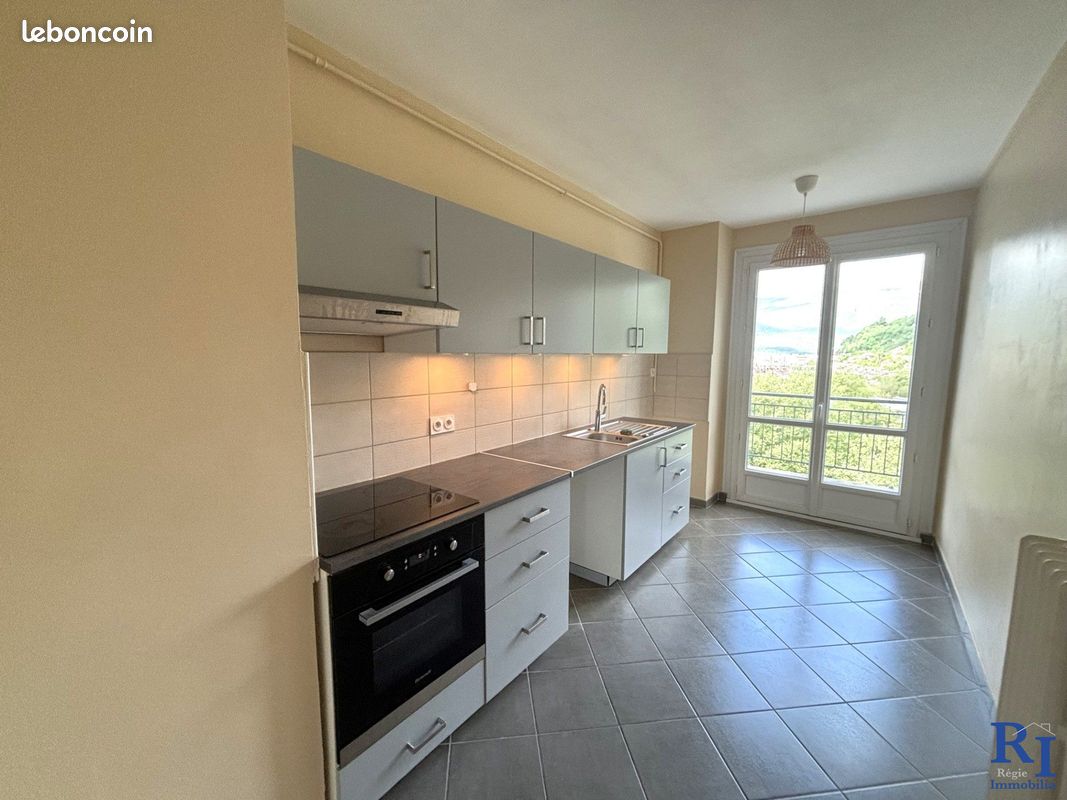 Appartement 3 pièces 85 m² · à Grenoble · 85 m² · 1 134 €