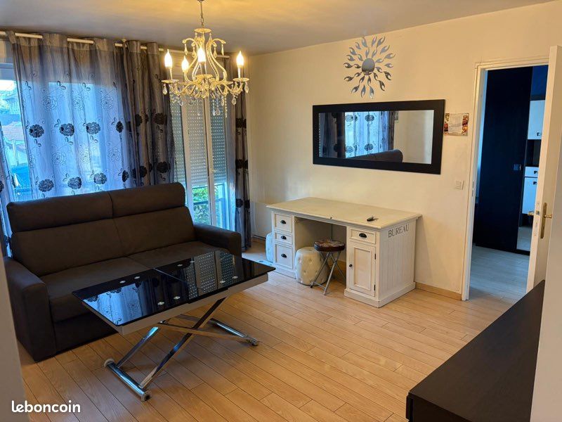 Appartement 2 pièces 43 m² · à Argenteuil · 43 m² · 1 050 €/mois
