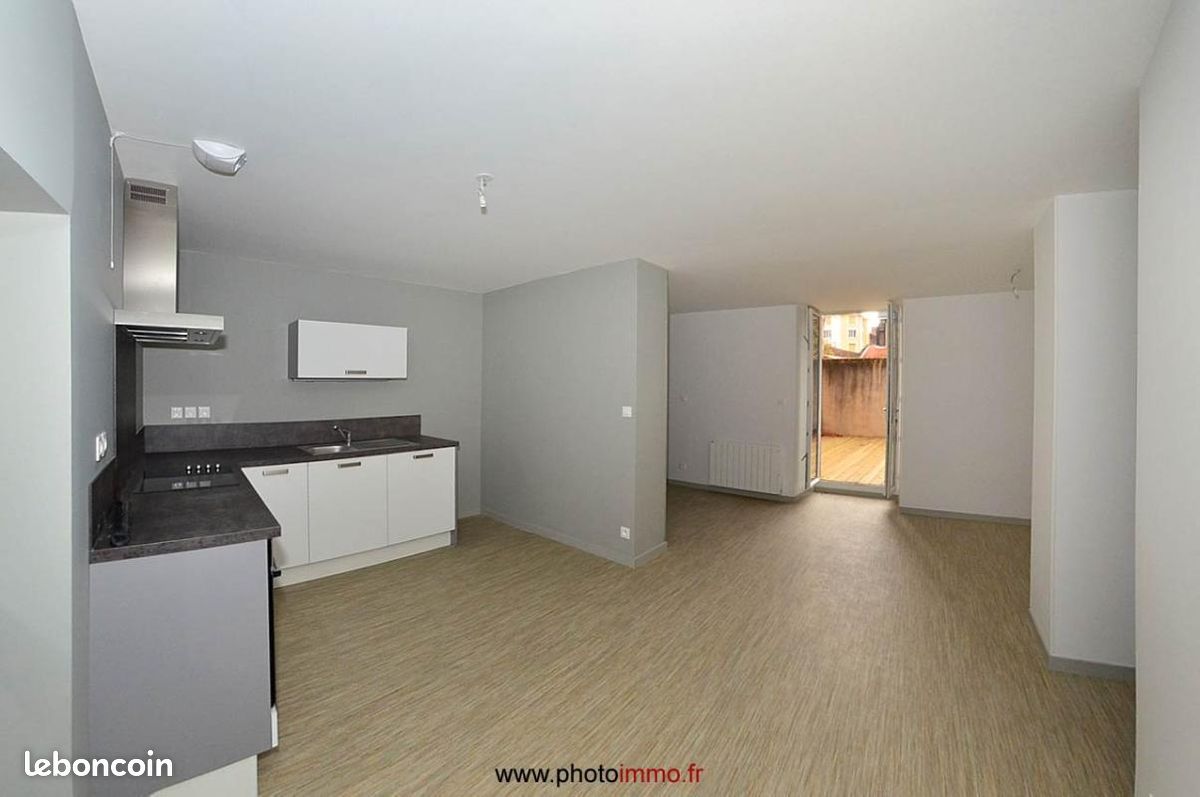 Appartement 3 pièces 67 m² · à Clermont-Ferrand · 67 m² · 739 €/mois