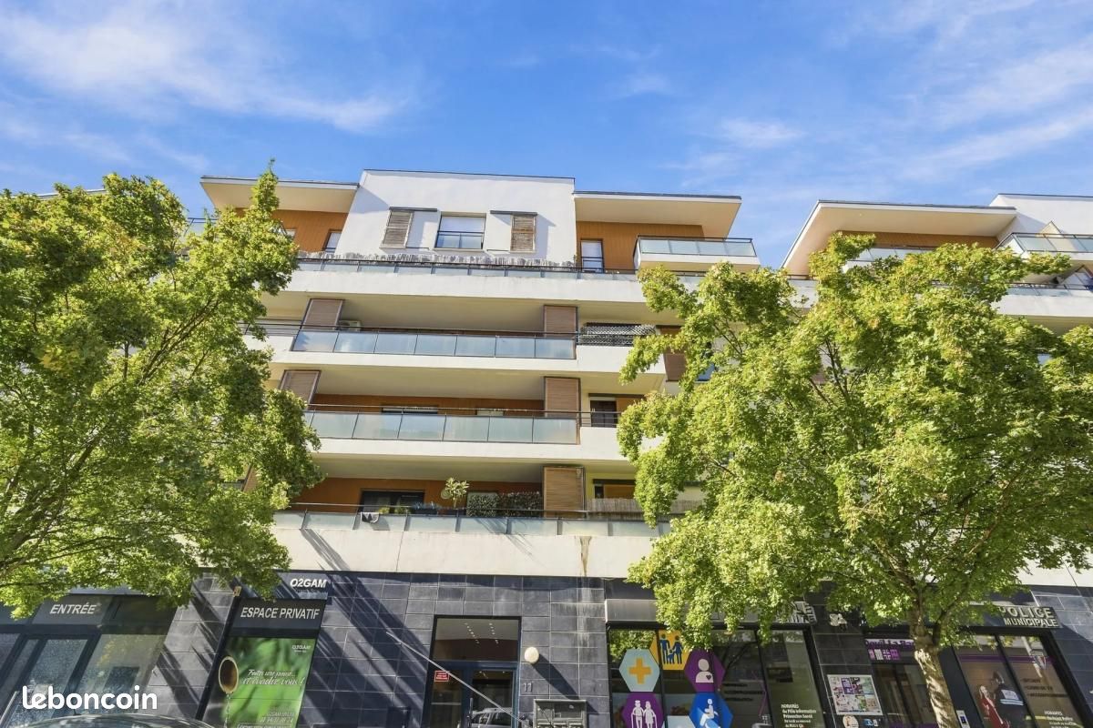 Appartement 3 pièces 58 m² · à Deuil-la-Barre · 58 m² · 243 000 €