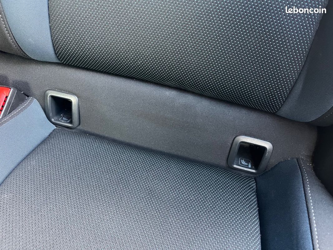 SEAT ATECA 1.5 TSI 150 ACT FR START-STOP CARPLAY RADAR DE RECUL VIRTUAL COCKPIT CLIMATISATIOn (image 44)