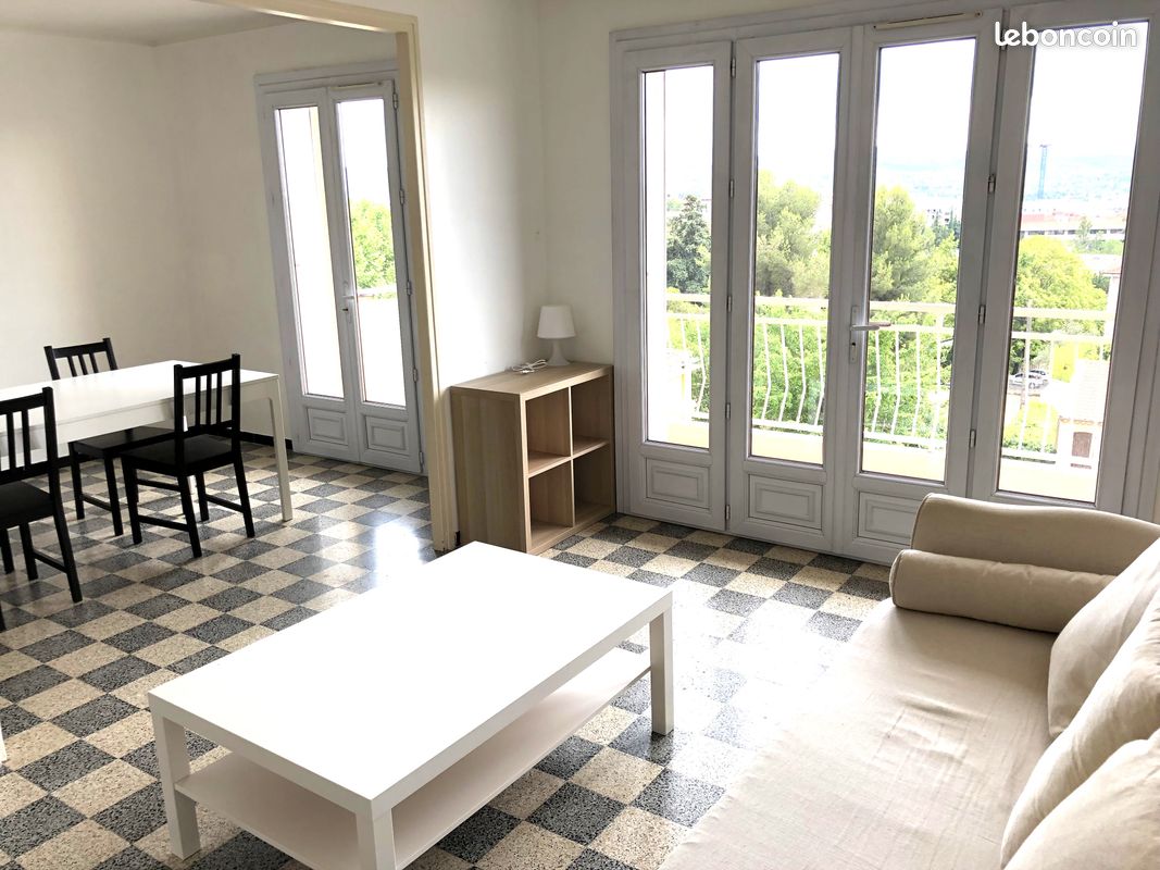 Appartement 5 pièces 82 m² · à Aix-en-Provence · 82 m² · 1 275 €/mois