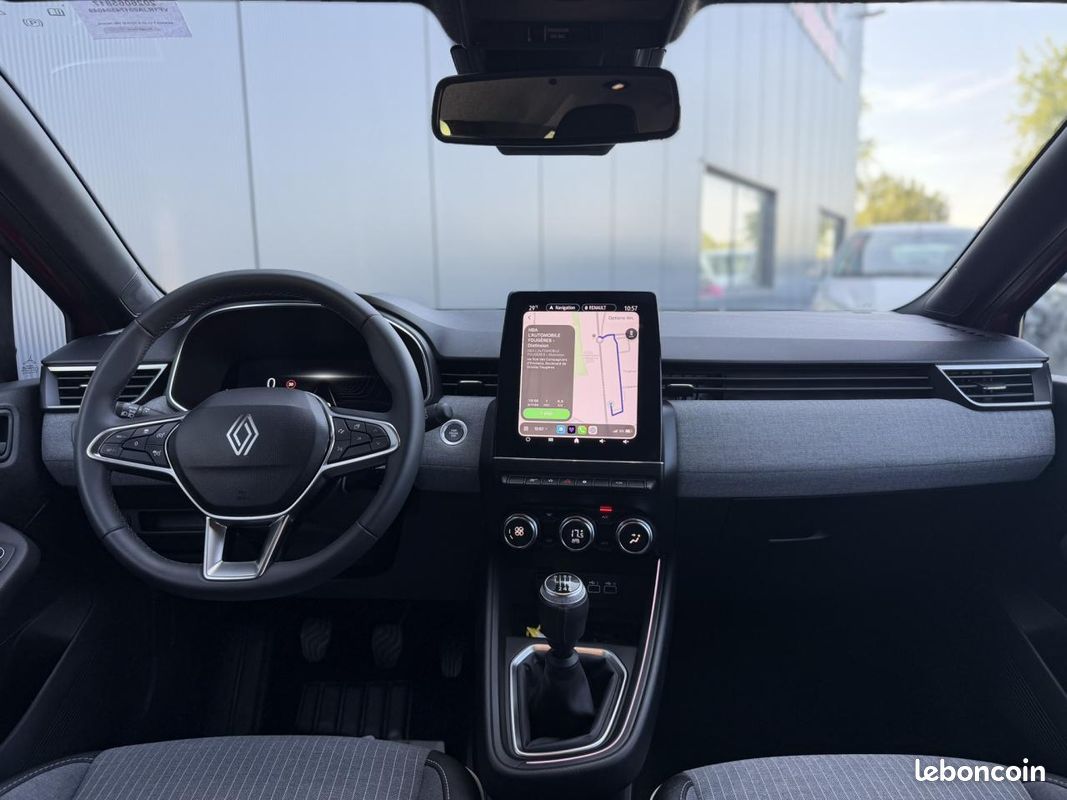 RENAULT CLIO V ECO-G 100 Techno avec Packs : Multimedia, Parking 360 et Safety (image 22)