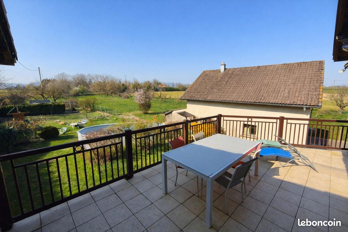Maison 7 pièces 163 m² · à Reiningue · 163 m² · 243 000 €