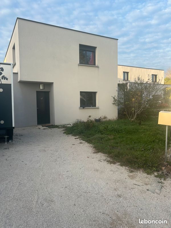 Maison 7 pièces 130 m² · à Saint-Vit · 130 m² · 320 000 €