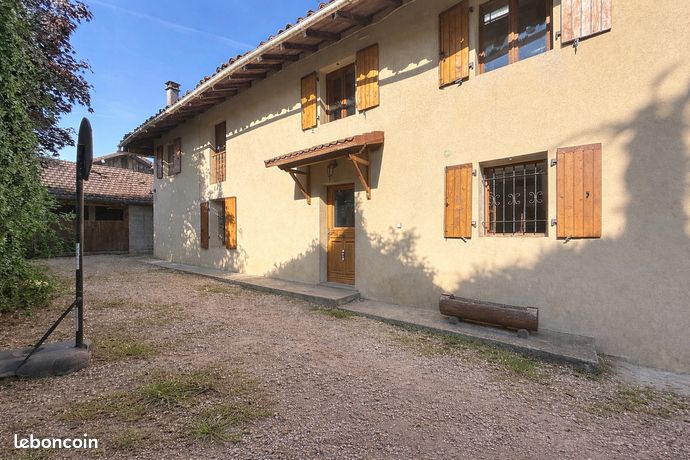 Propriété 5 pièces 138 m²