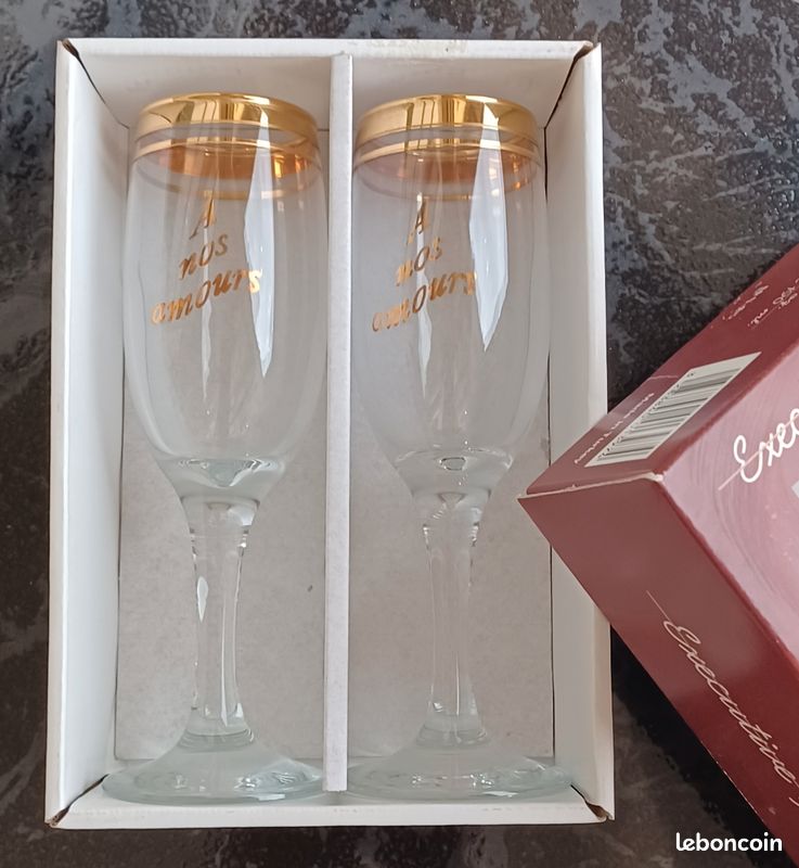 Coffret de flûtes à Champagne Neuve (image 1)