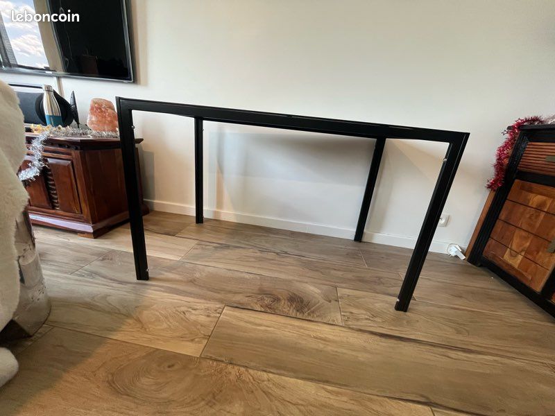 Table + 4 chaises à vendre (image 3)
