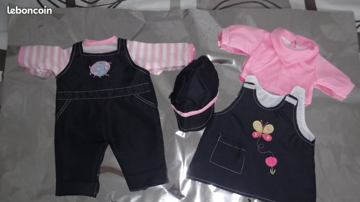 Lot de vêtements pour poupée de 40cm (image 1)