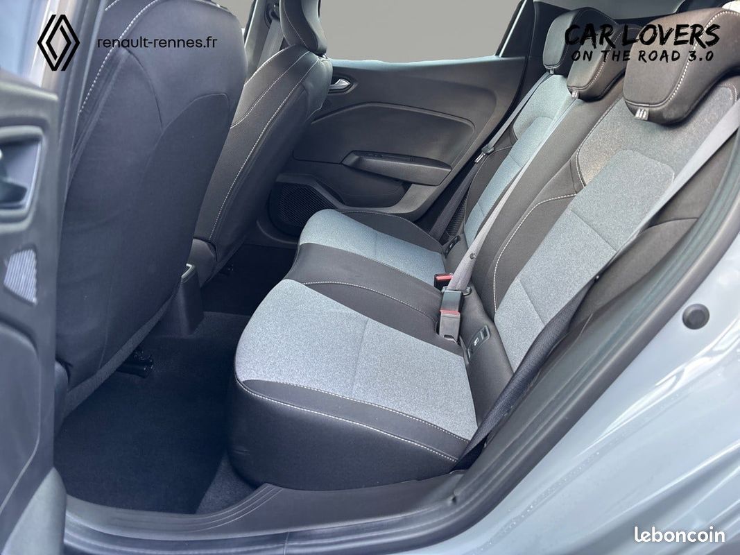 RENAULT Clio E-Tech full hybrid 145 ch GSR2 Evolution (image 11)