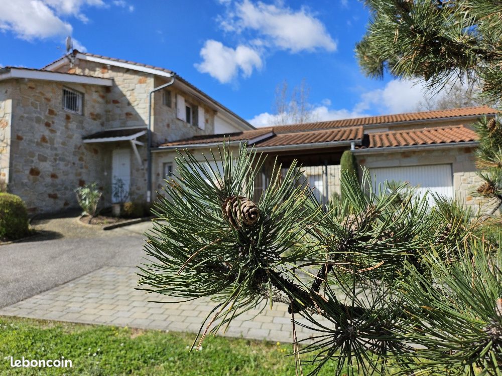 Maison 6 pièces 130 m² · à Francheville · 130 m² · 1 765 €/mois