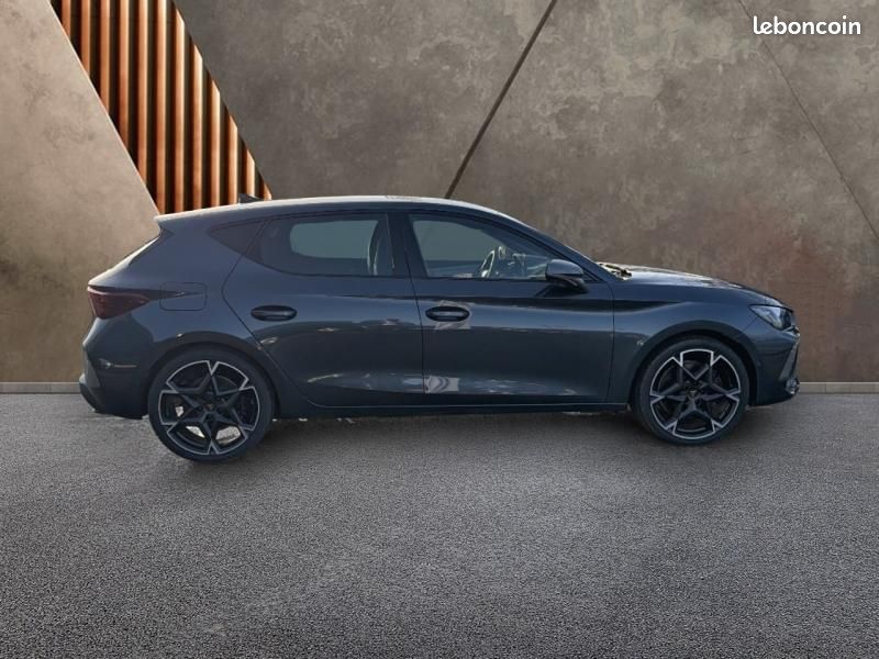 Cupra Leon 1.5 eHybrid 272ch VZ DSG6 (image 27)