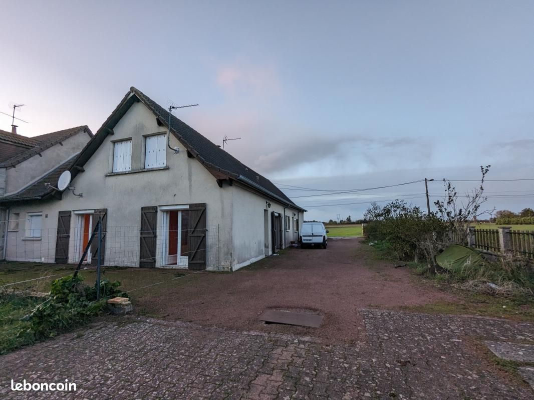 Maison 8 pièces 192 m² · à Ingré · 192 m² · 254 000 €