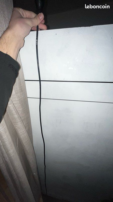 Armoire avec lumière (image 4)