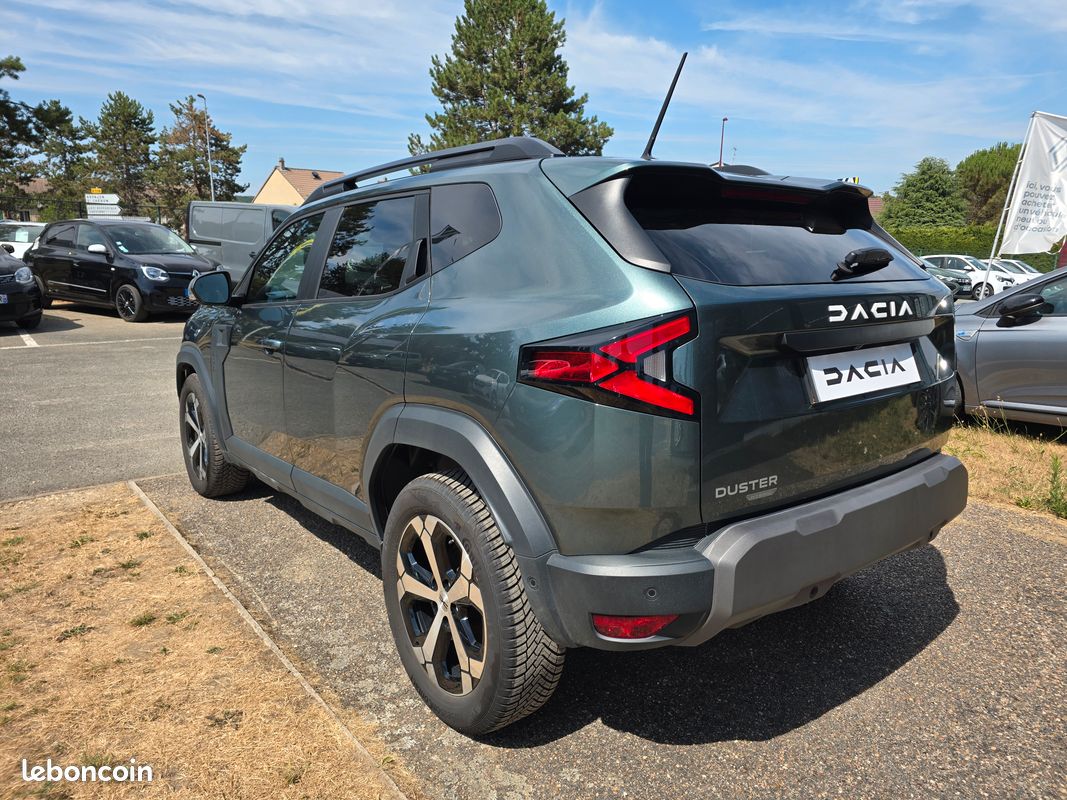 Dacia duster journey e-tech 140 tres bel etat 16898 kms garantie +12 mois (image 6)