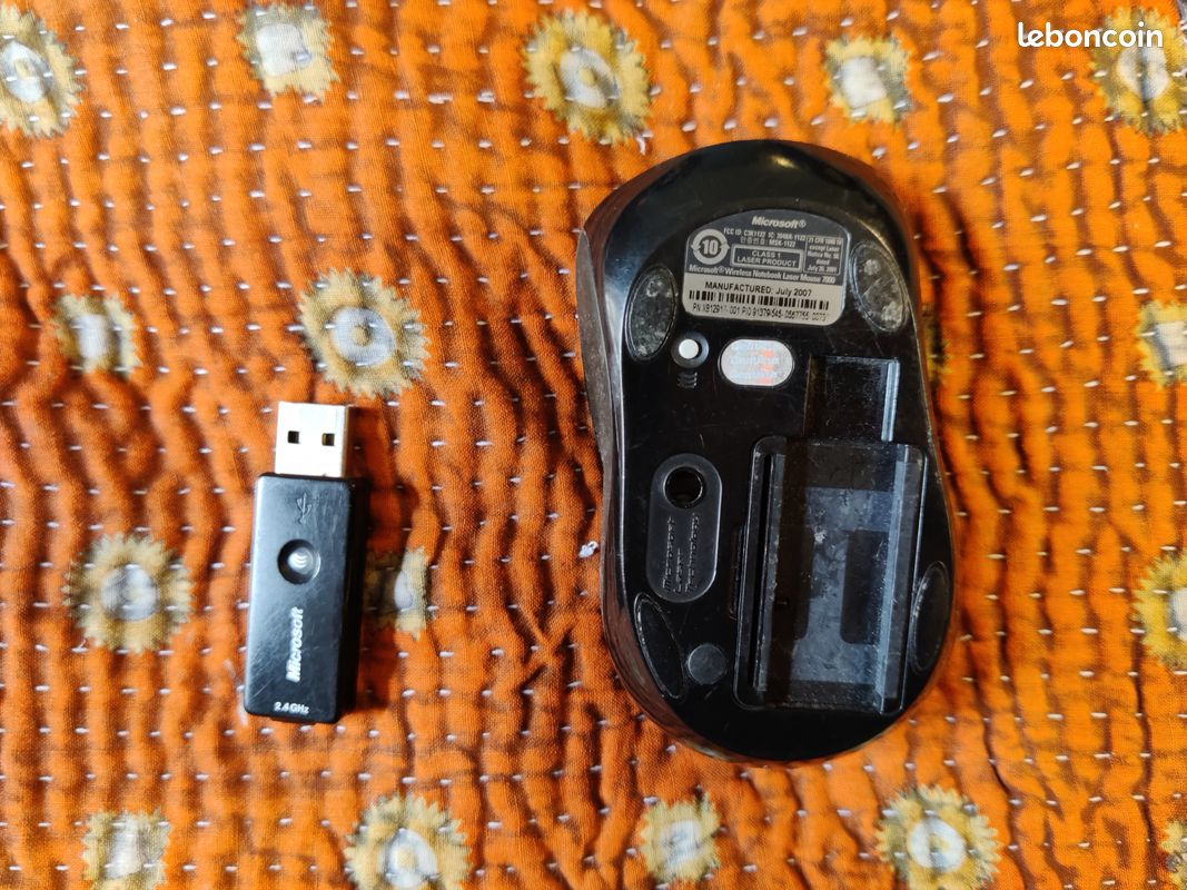 Souris Microsoft - Wireless Notebook Laser Mouse 7000 - USBA (image 2)