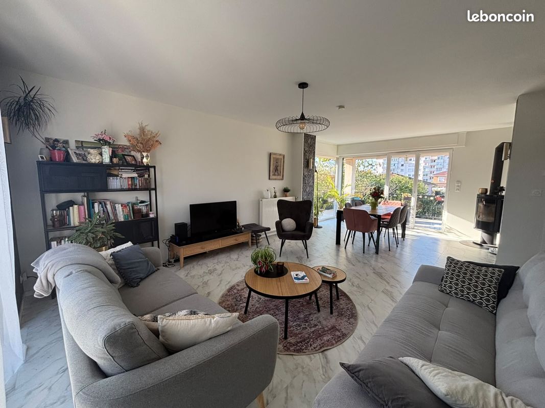 Maison 6 pièces 160 m² · à Roanne · 160 m² · 337 000 €