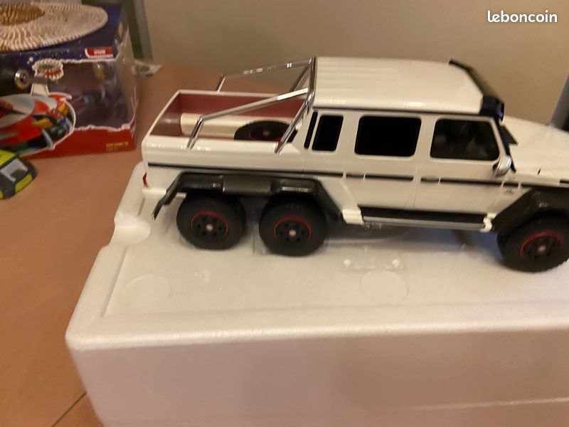 Mercedes-Benz G63 AMG 6x6 Gets A Makeover From Mansory