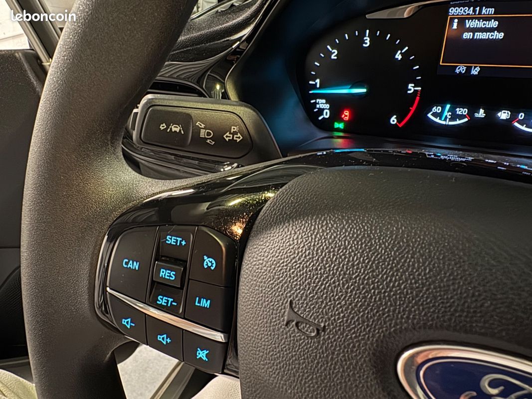 FORD Fiesta Business 1.5 TDCI 85cv BVM - SUIVI D'ENTRETIEN COMPLET/RÉGULATEUR/FEUX AUTO/ROUE DE SECOURS (image 16)