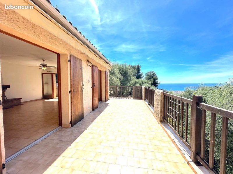 Maison 5 pièces 160 m² · à Menton · 160 m² · 659 000 €