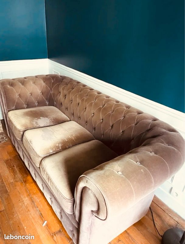 Canapé Chesterfield en velours (image 2)
