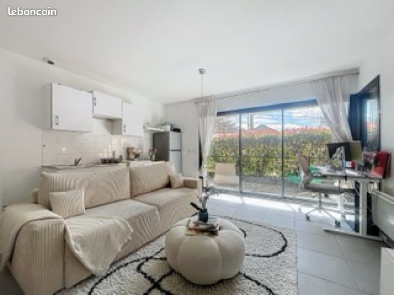 Appartement 1 pièce 37 m² · à Écully · 37 m² · 190 000 €
