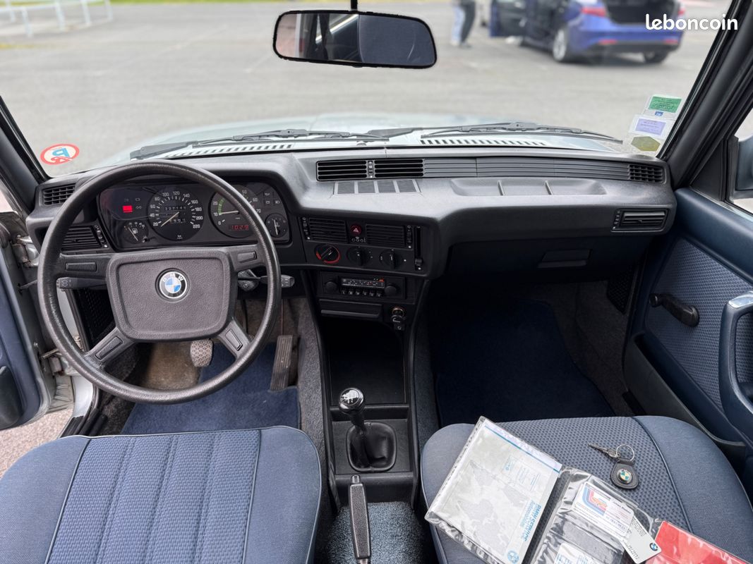 BMW Série 3 e21 323i coupe 143 ch - ENTRETIEN COMPLET - PONT AUTO BLOQUANT - BOITE 5 - SILENCIEUX SUPERSPRINT (image 22)