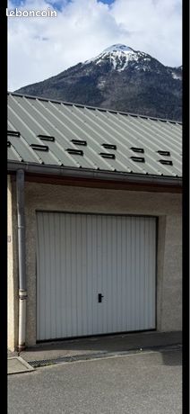 Garage fermé 18m2