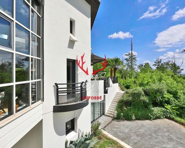 Maison 1 890 000 € - 305 m²