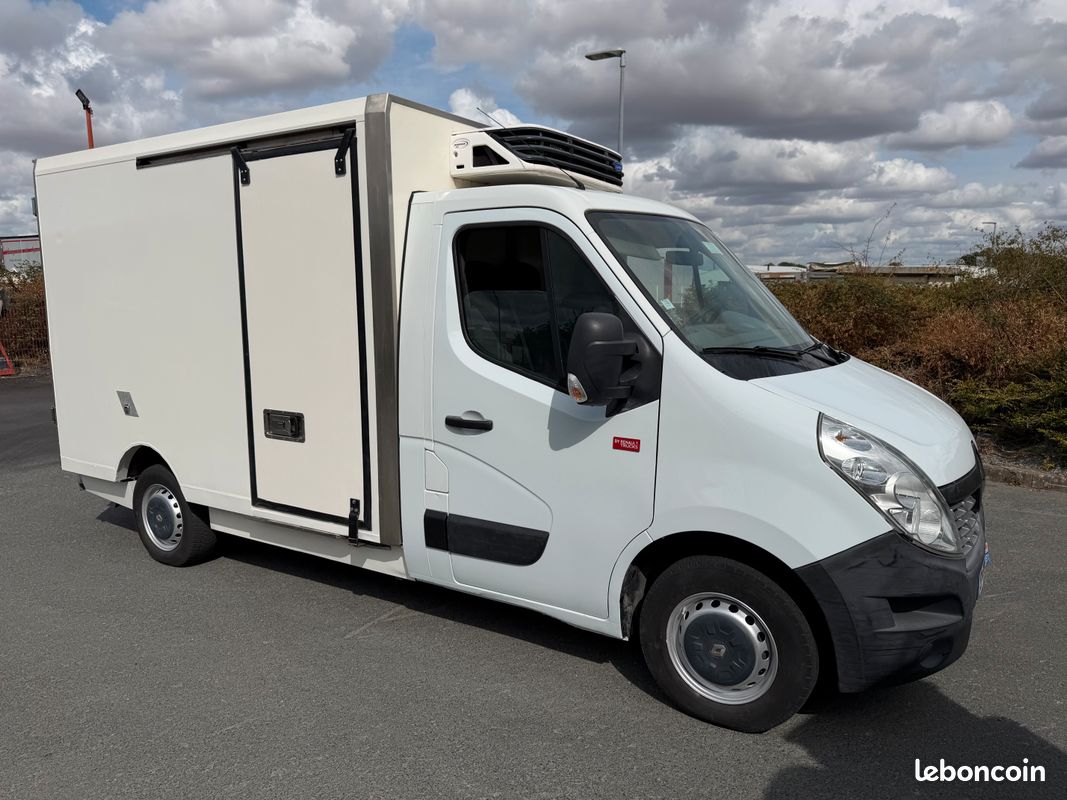 Renault Master caisse frigorifique porte latérale (image 1)