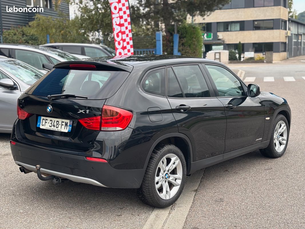 BMW X1 xDrive 20i 184ch Luxe - Attelage (image 2)