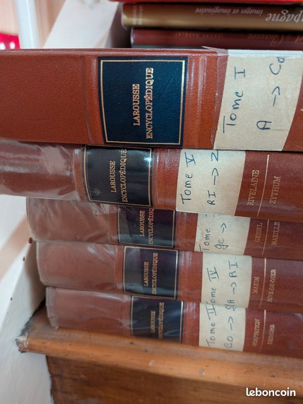 Encyclopédie Larousse (image 1)