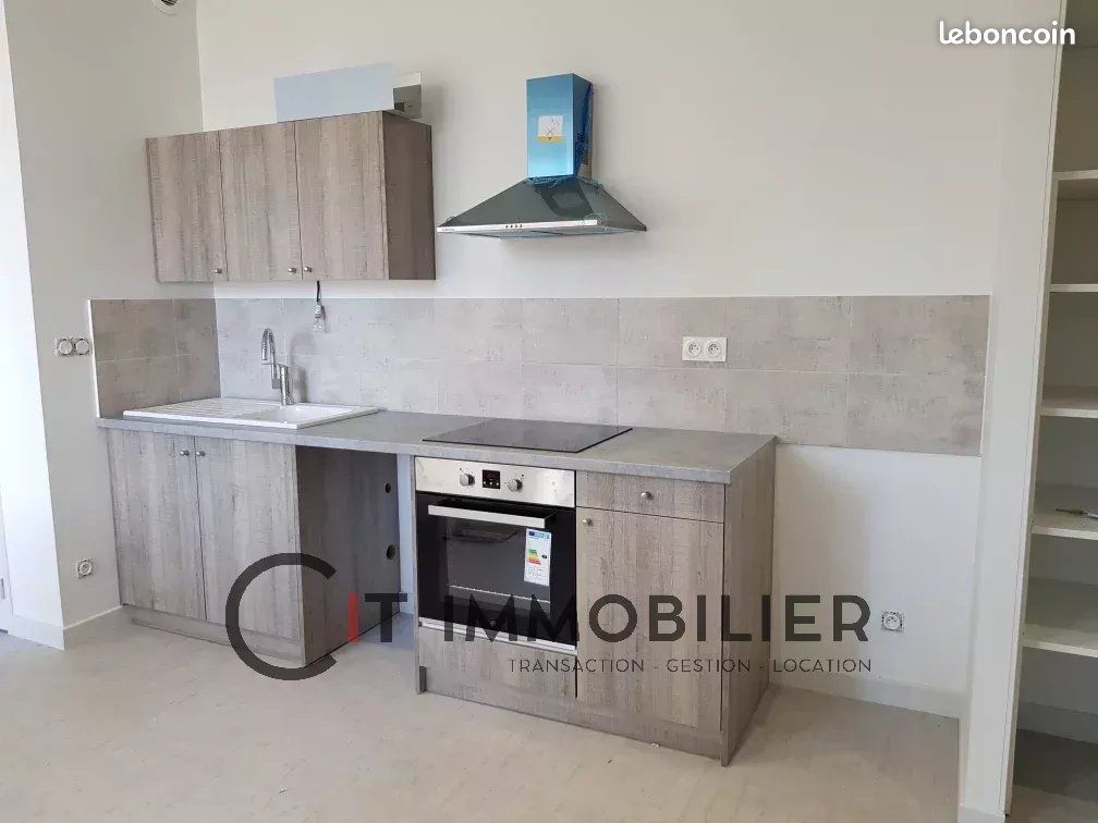 Appartement 2 pièces 41 m² · à La Tour-du-Pin · 41 m² · 607 €/mois