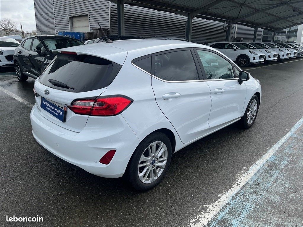Ford Fiesta VII 1.0 FLEXIFUEL 95 CH S&S BVM6 Titanium Business (image 5)