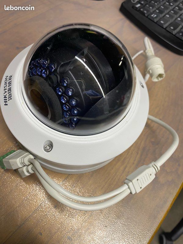 Camera hkvision ds 2cd2732f is Photo, audio vidéo