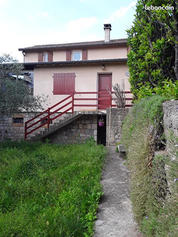 Maison 4 pièces 117 m² · à Ucel · 117 m² · 920 €/mois