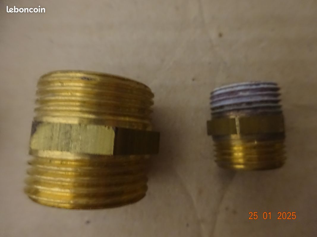 Divers raccords et écrous collet battu, en laiton (image 4)